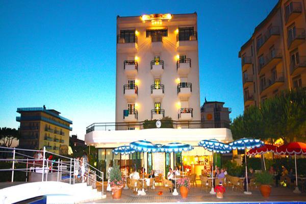 Ruhl Beach Hotel
