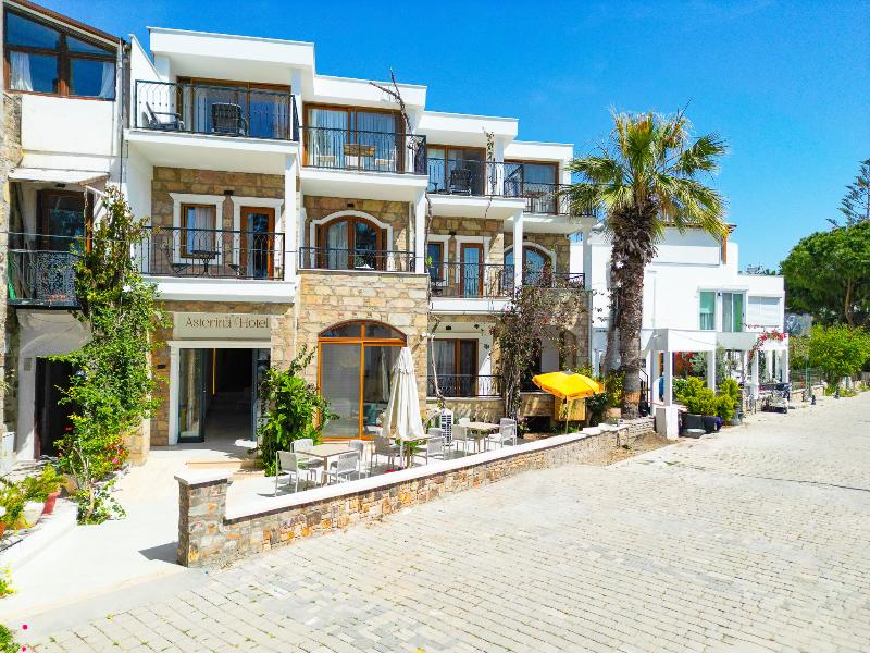 Four Seas Apart Hotel