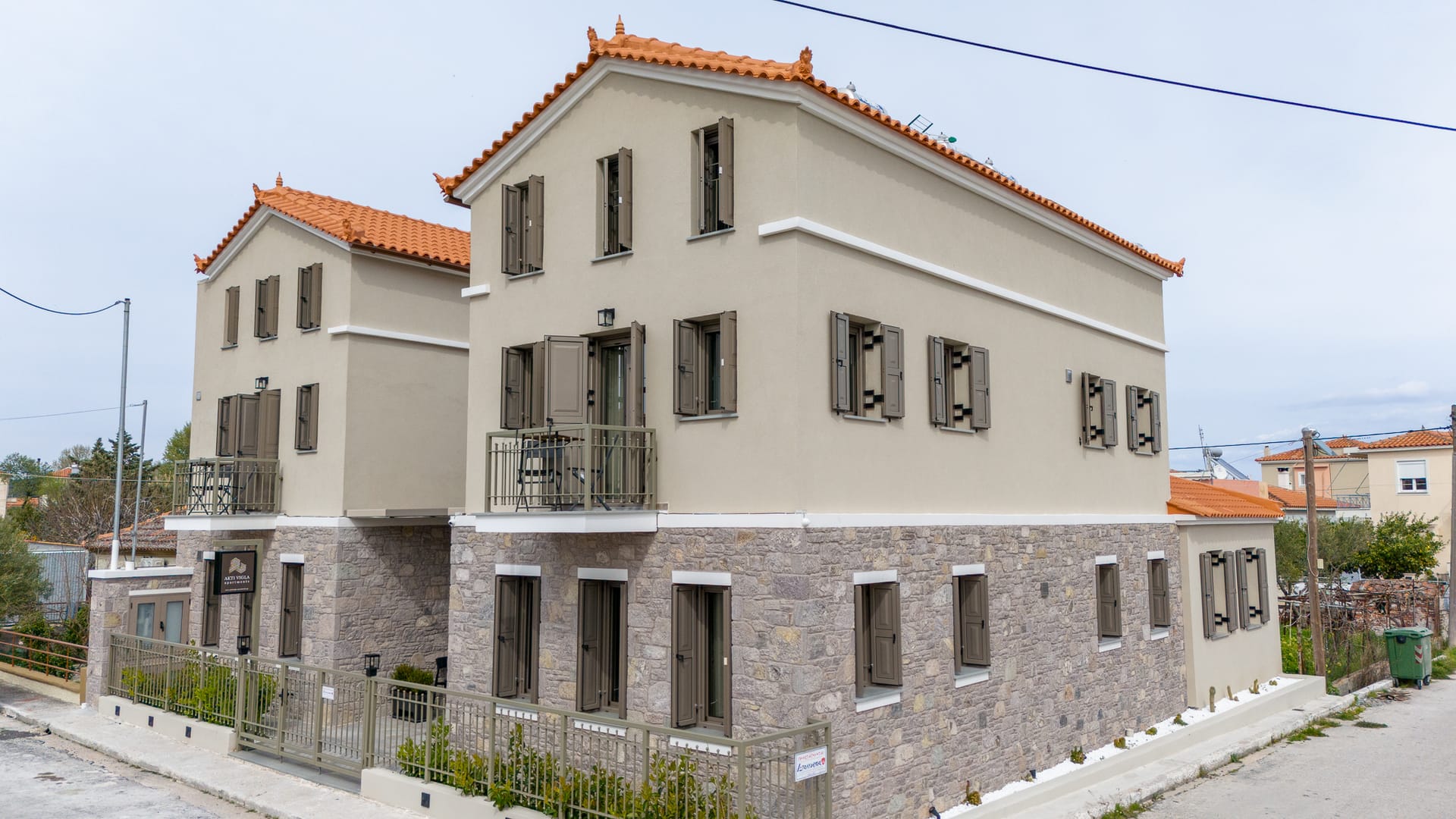 Akti Vigla Apartments