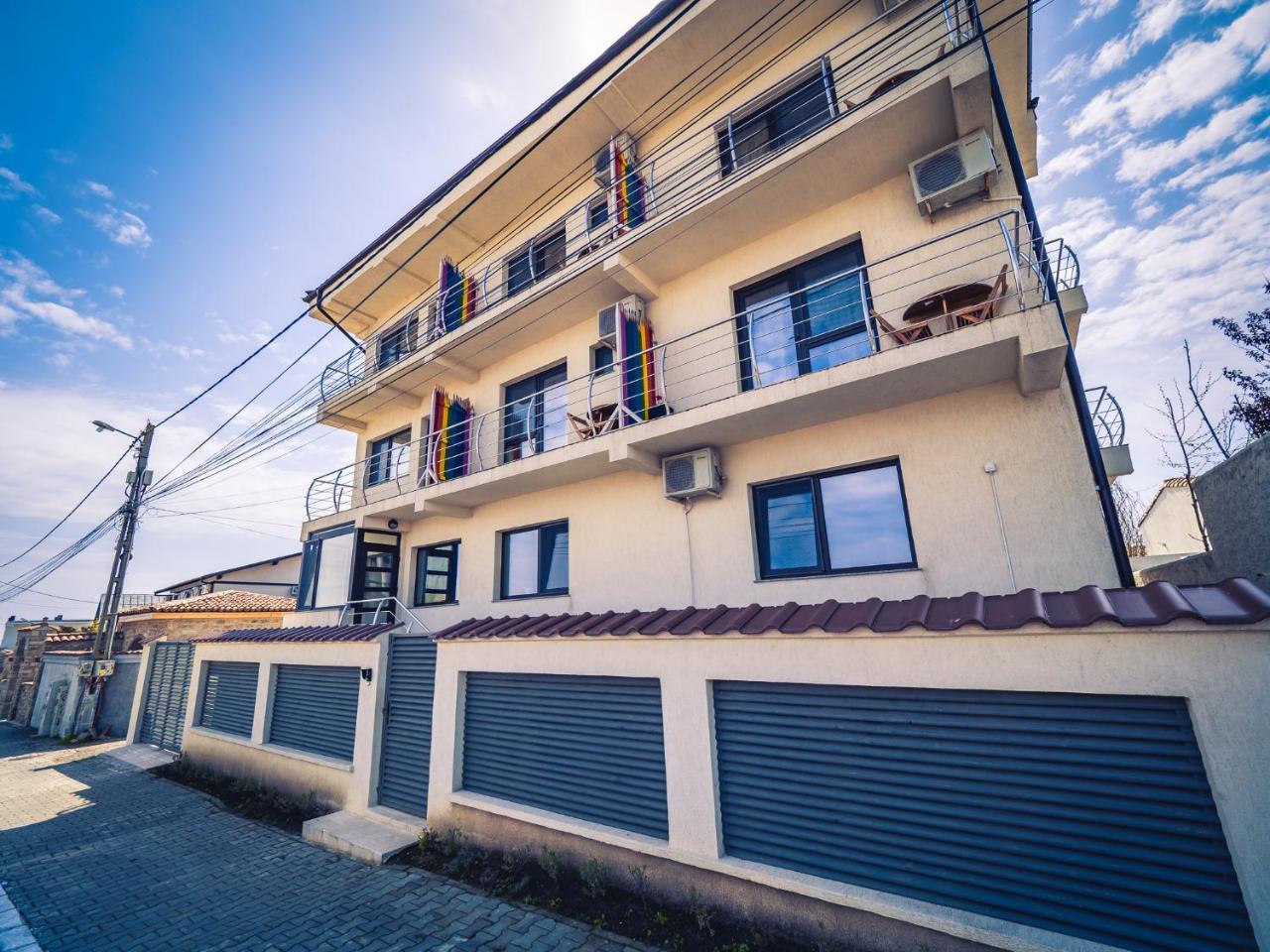 Casa In Culori Vama Veche