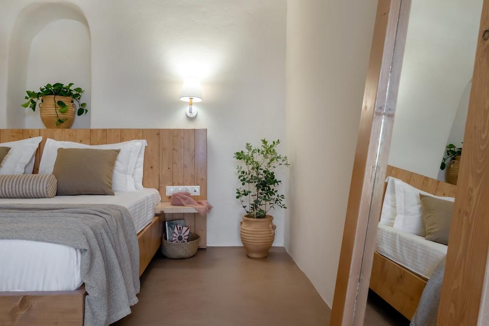 Nalas Cave Suite
