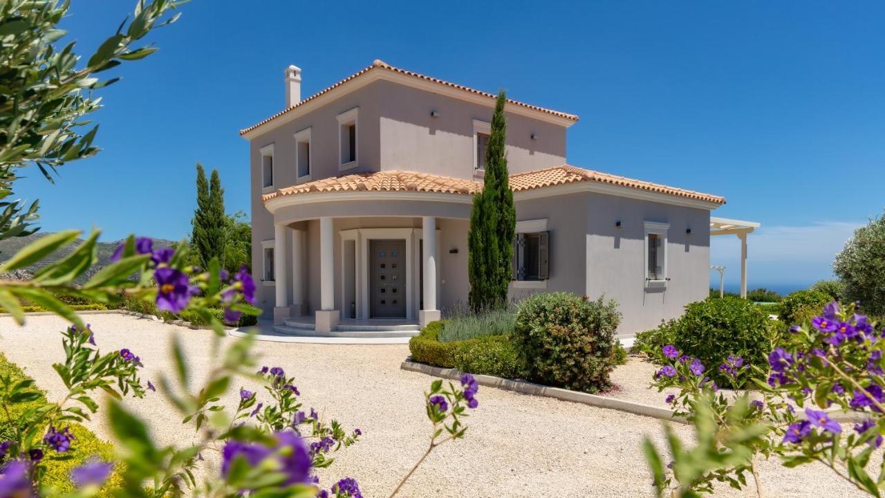 Vinieris Villas Villa Robola