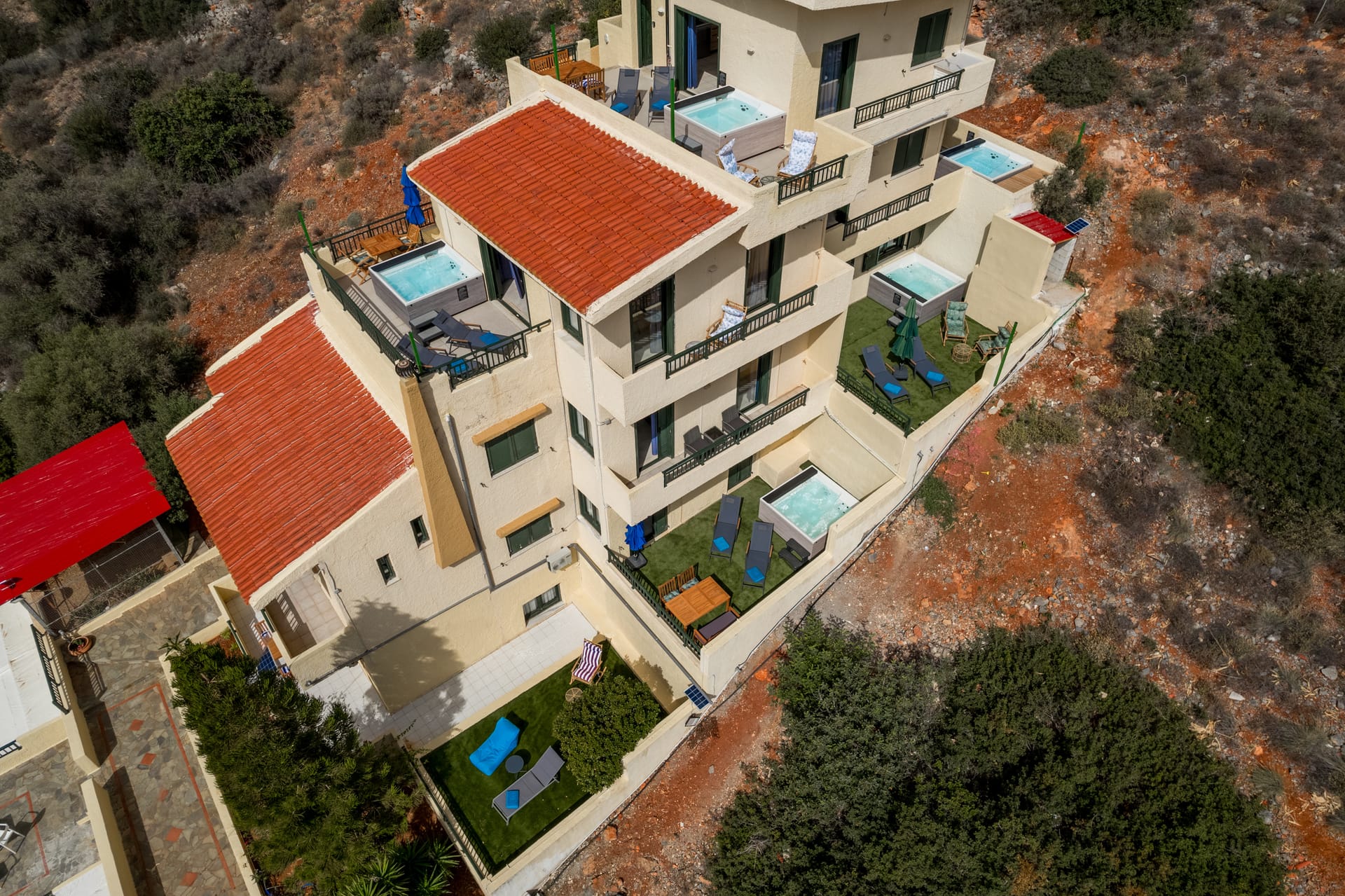 Blue Horizon Apartments