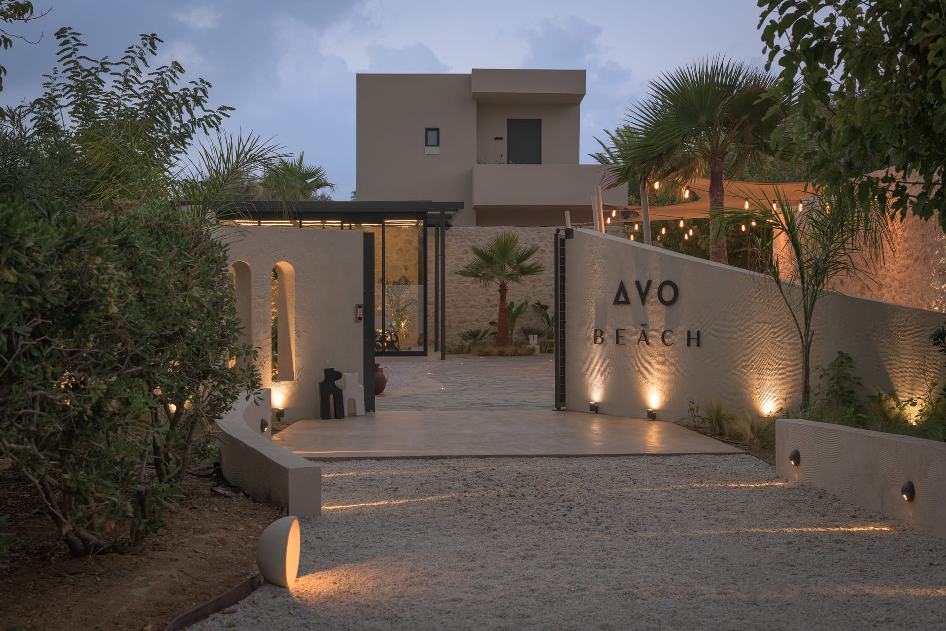 Dyo Beach Suites