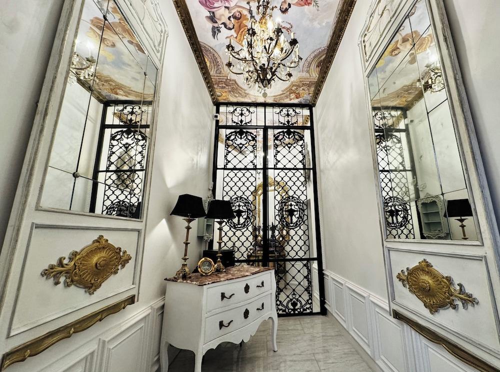 Chateau D'amour Luxury Boutique