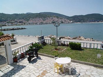 Villa Apostolis