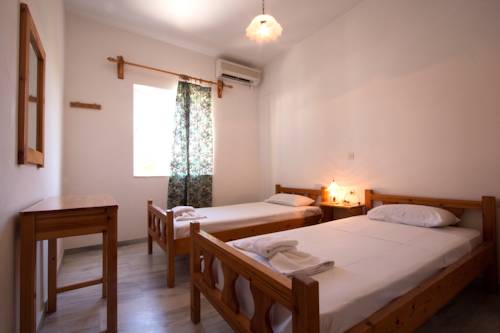 Elena Rooms & Apartments