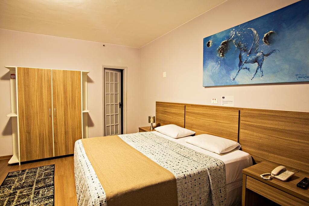 Gallant Hotel