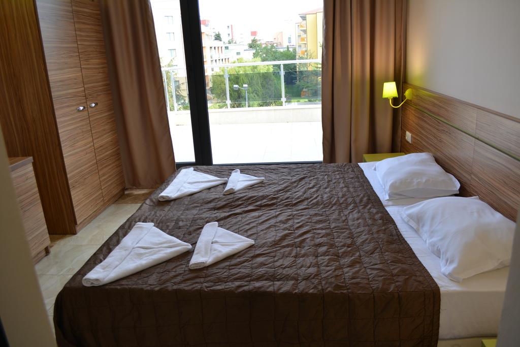 Tm Deluxe Hotel