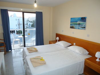 Marisa Hotel Apartments