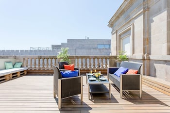 Unique Rentals Placa Catalunya