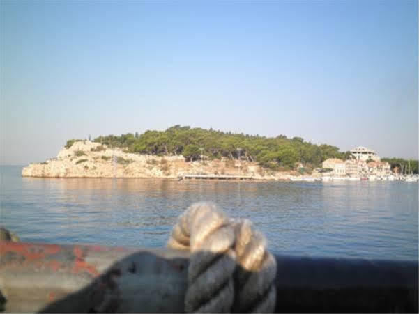 Apartments Rose Makarska