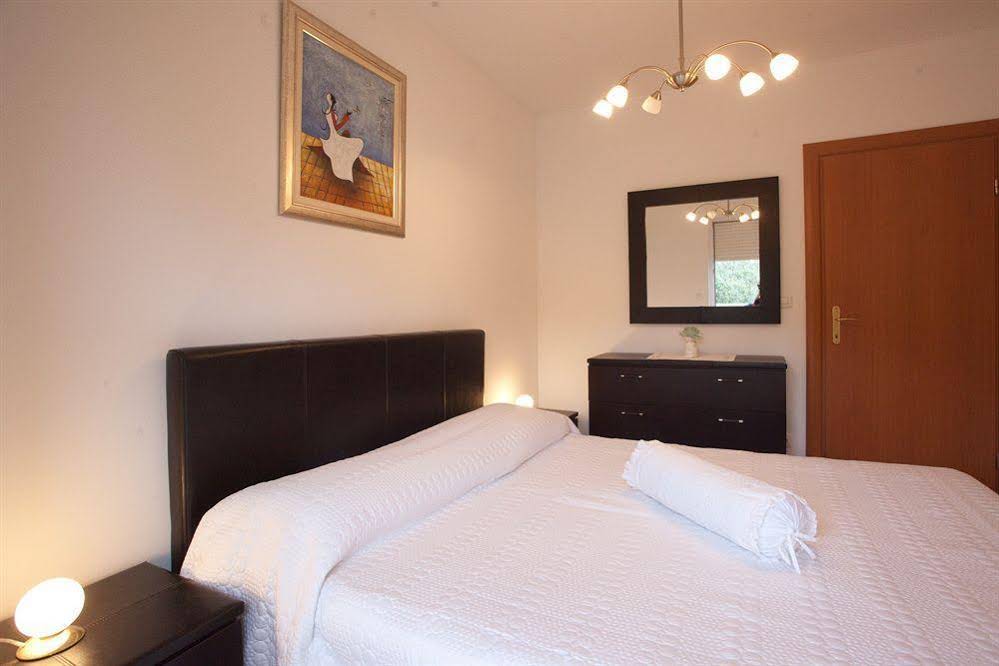 Antonio Apartments On The Beach