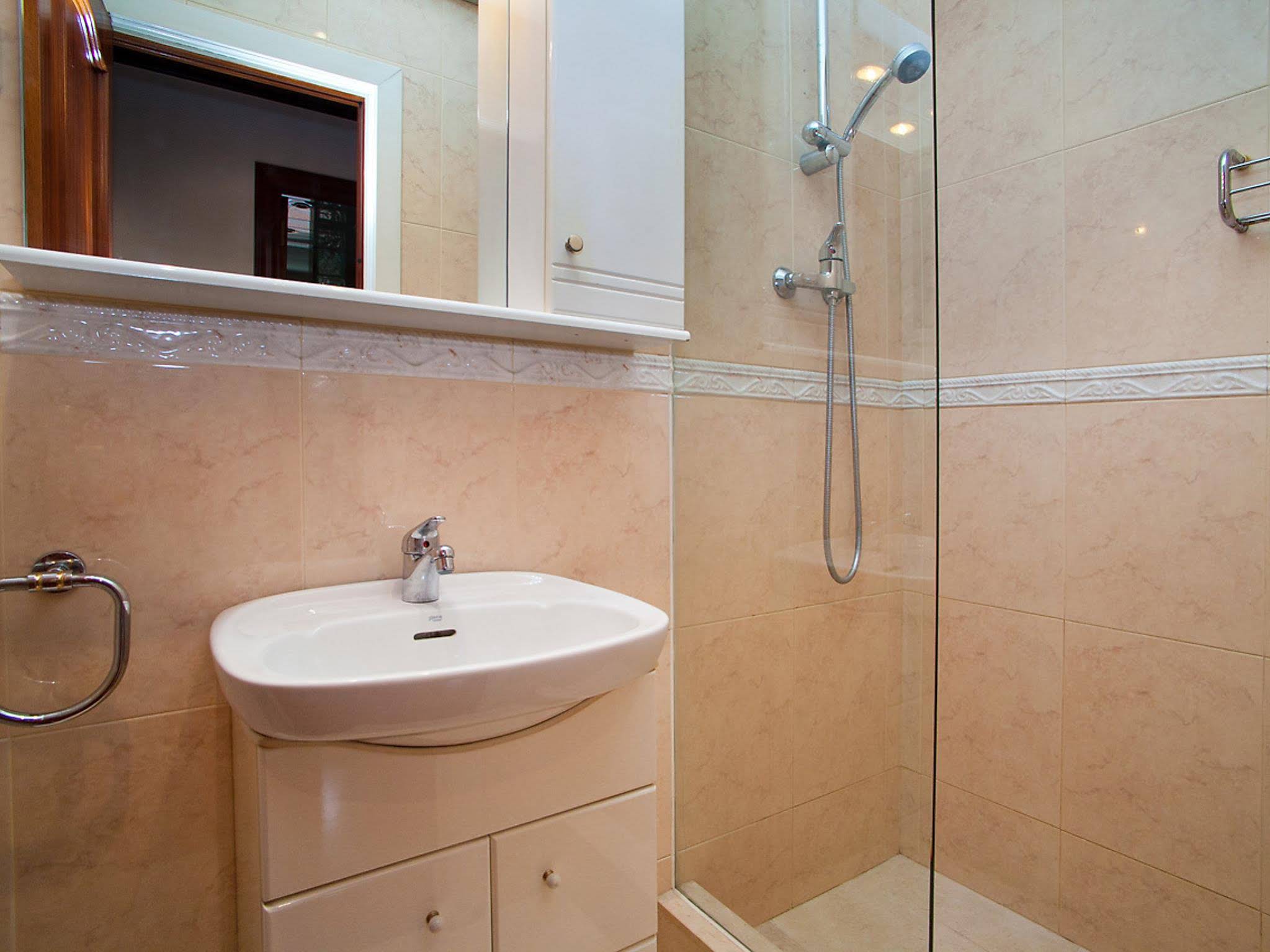 Sants-les Corts Galileu