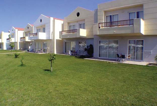 Zorbas Beach Hotel