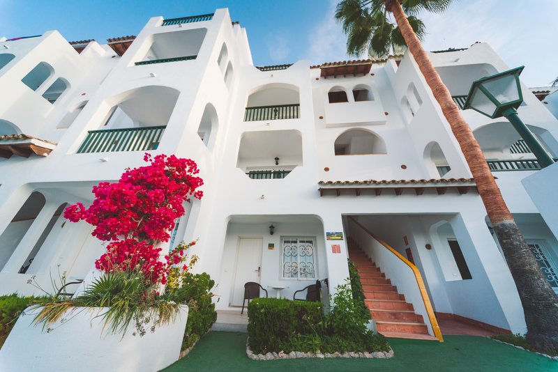 Holiday Center