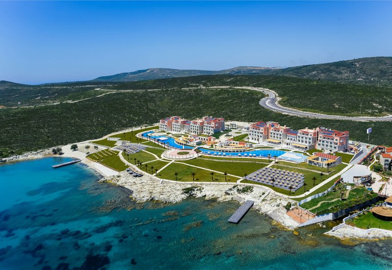 Doubletree by Hilton Cesme Alacati Beach Resort