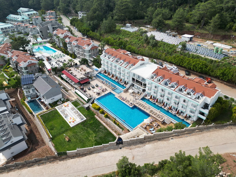 Sertil Deluxe Hotel