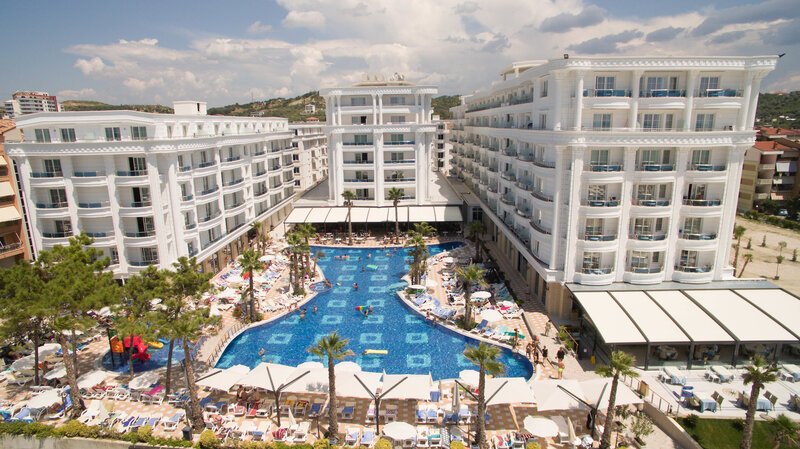 Grand Blue Fafa Resort