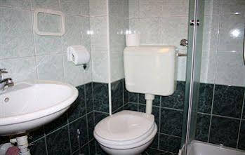 Split Center Apartments