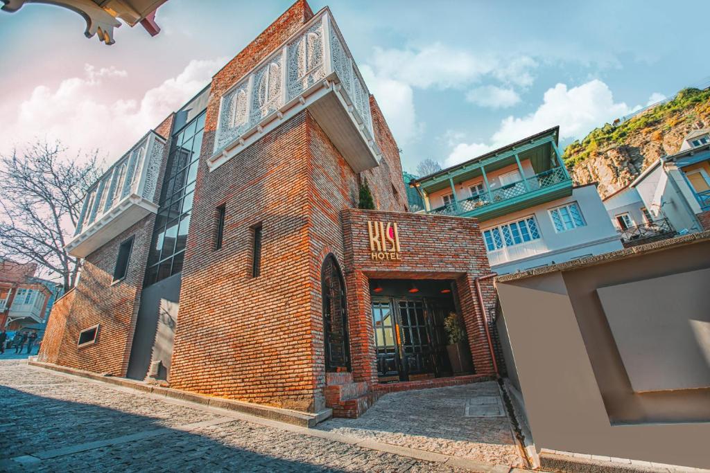 Kisi Hotel