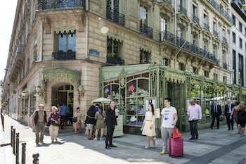 Champs Elysees Lincoln Appartements