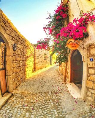 Alacati Asmali Konak Otel