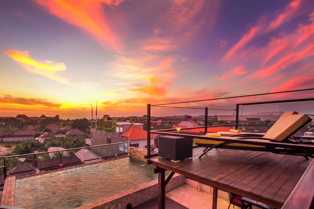 Seminyak Suites