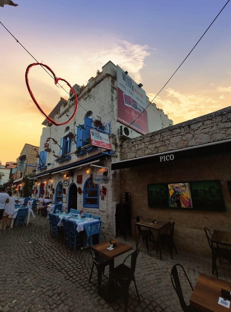 Woodstock Alacati
