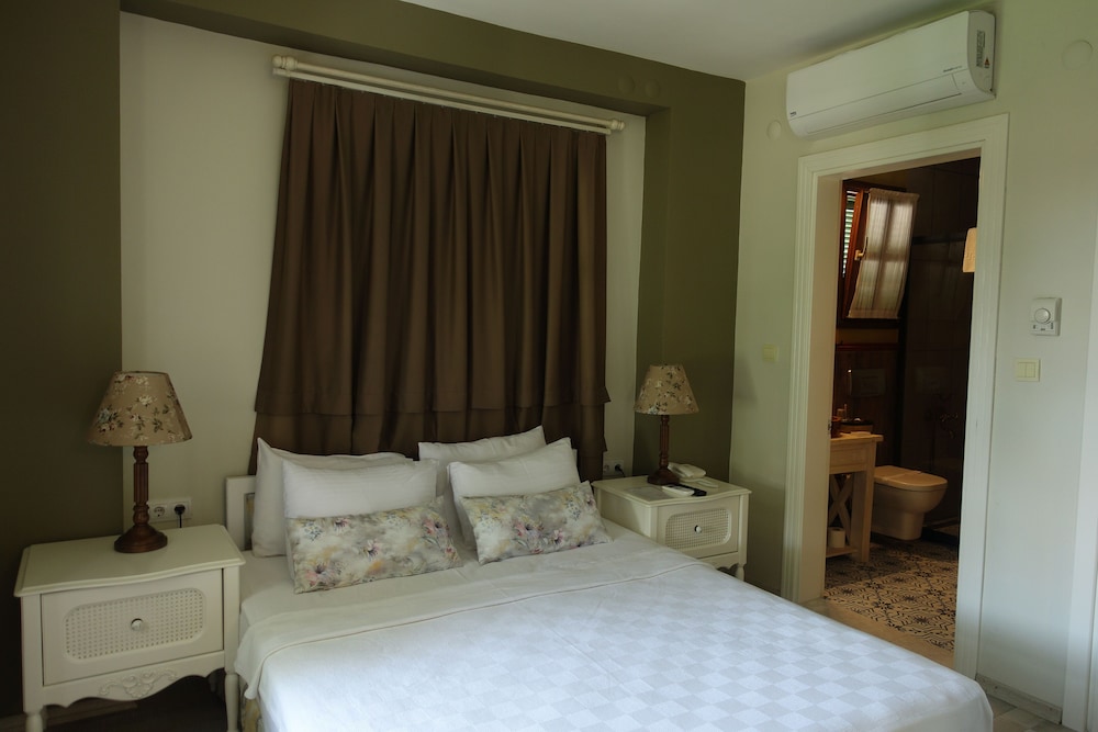 World City Alacati Hotel