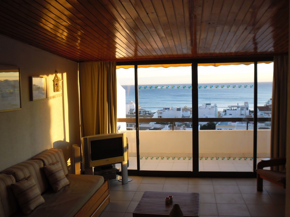 Albufeira Sea View Terrace By Rentals In Algarve (21)