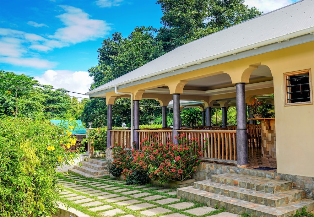Bernique Guesthouse