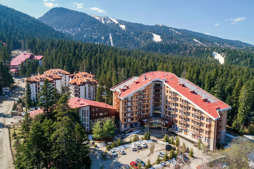 Flora Hotel & Apartment Complex