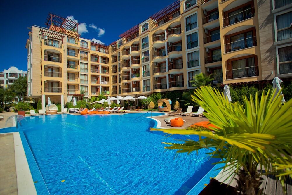 Apartcomplex Harmony Suites