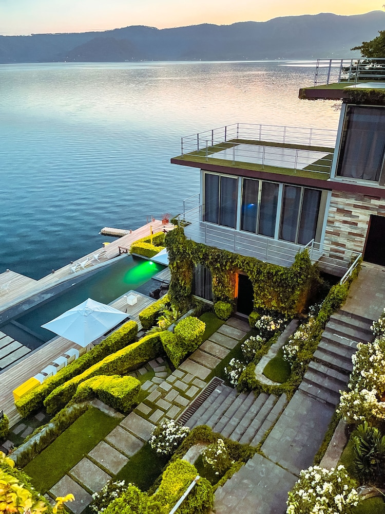 Cardedeu Residence