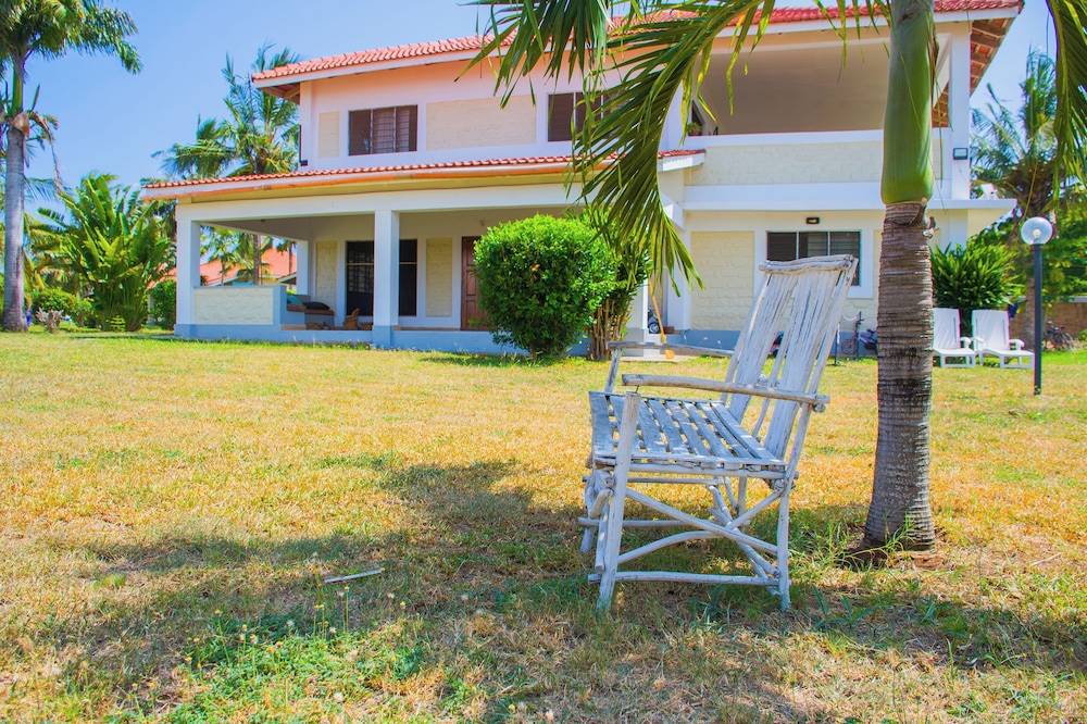 Doric Cottages