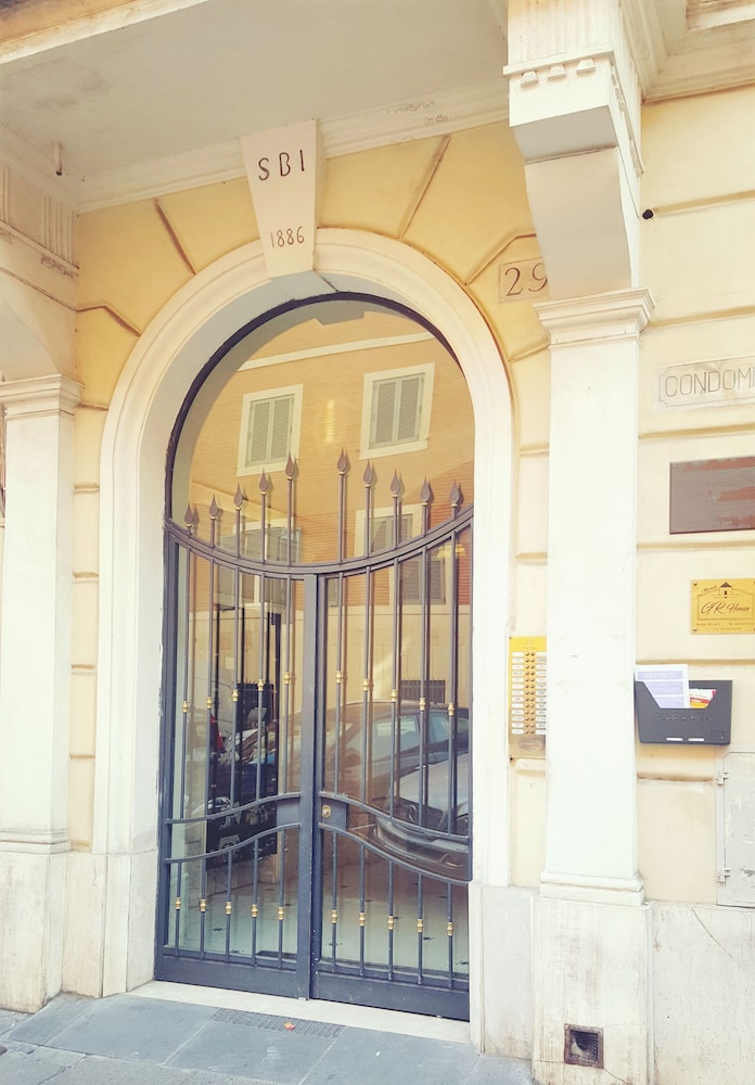 Marcelina Vaticans Rooms