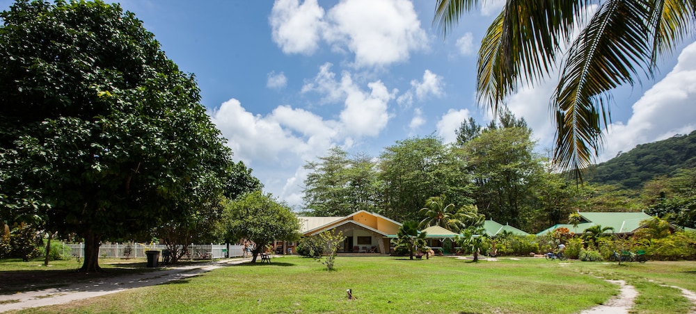Casa De Leela & Cocolux Apartments