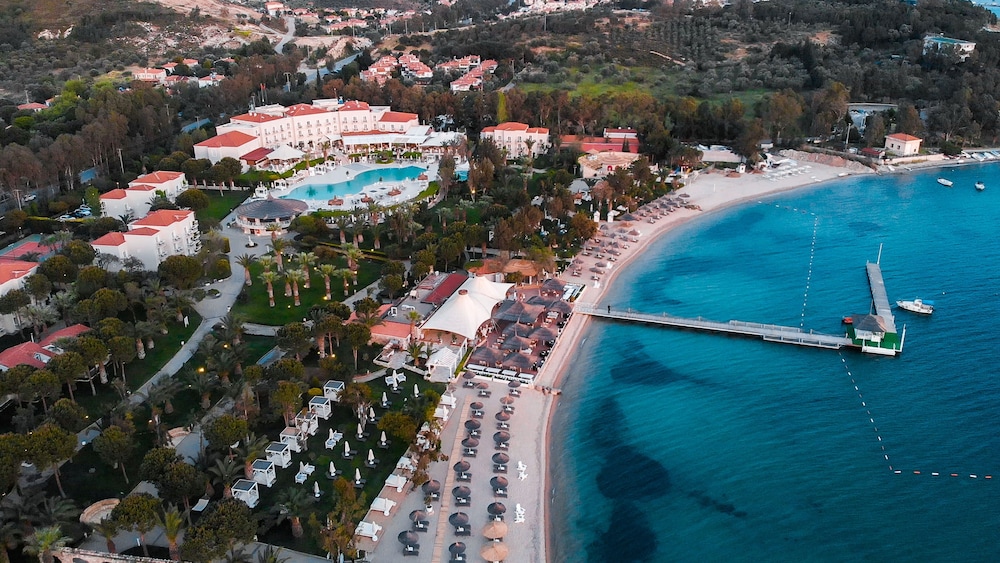 Mw Phokaia Beach & Resort