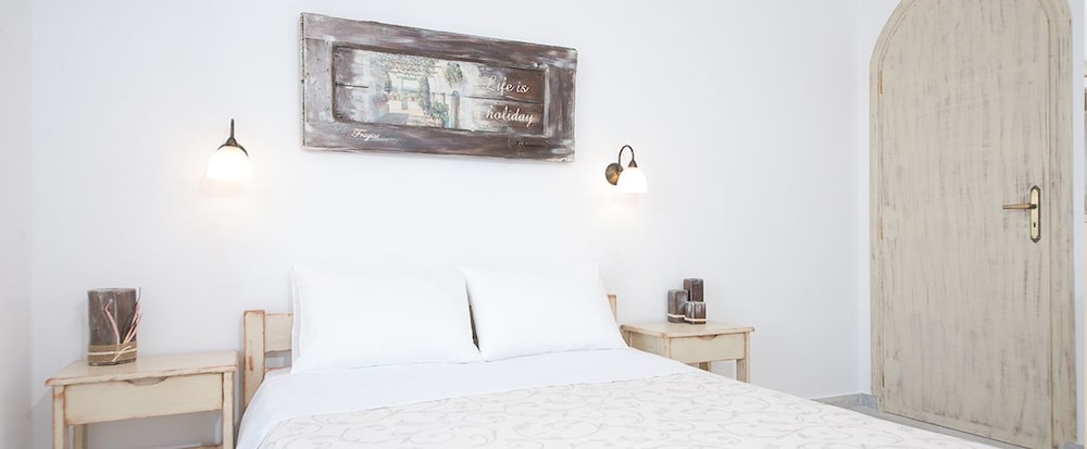 Fragias Boutique Studios & Apartments