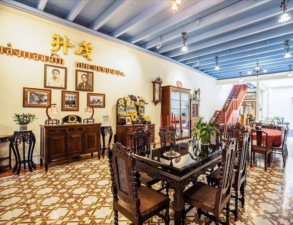 Woo Gallery & Boutique Hotel