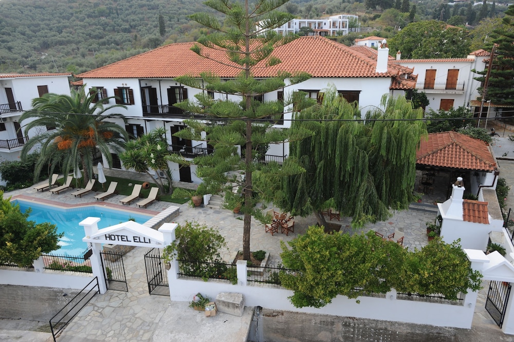 Elli Hotel