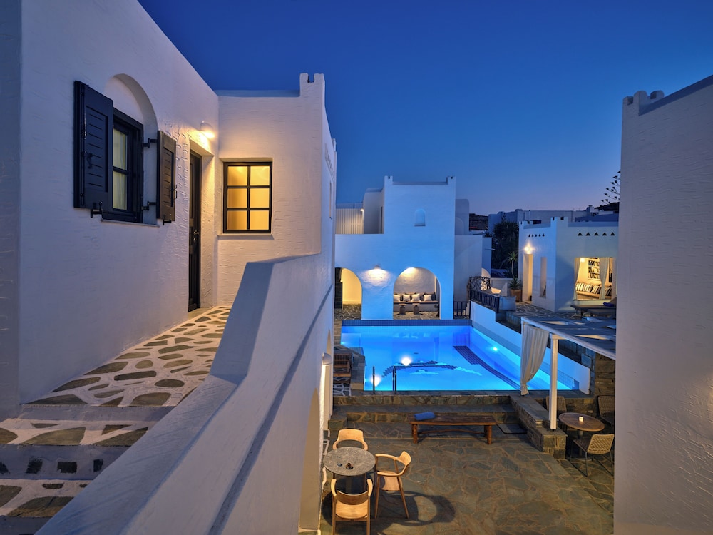 Aella Residence