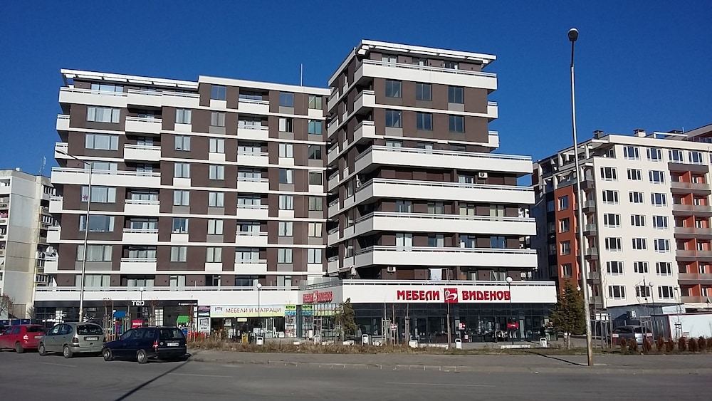 Apartments Mladost 1a