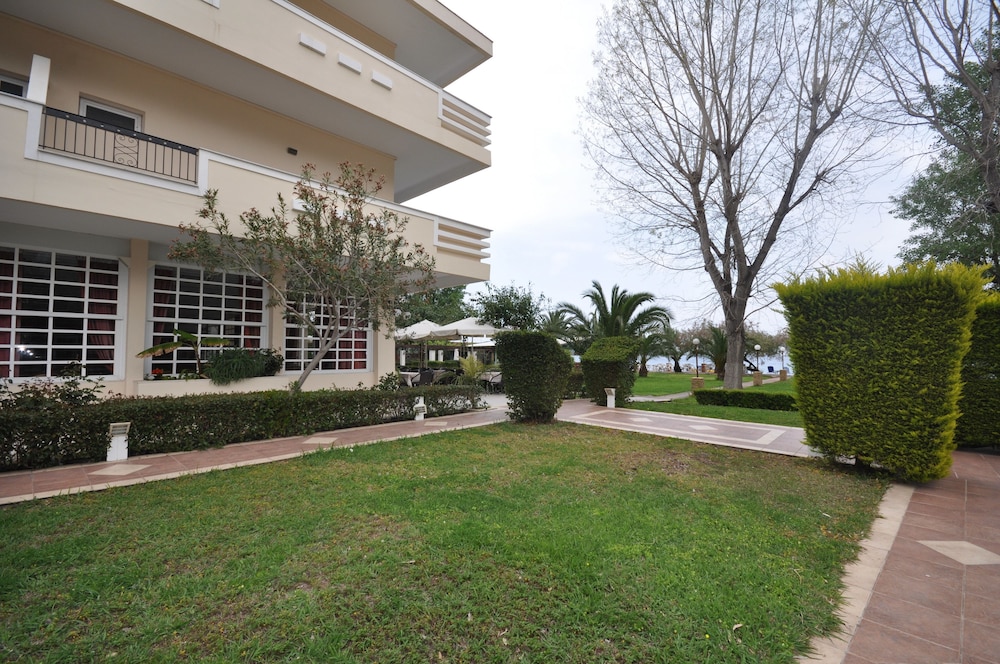 Apollon Beach Hotel