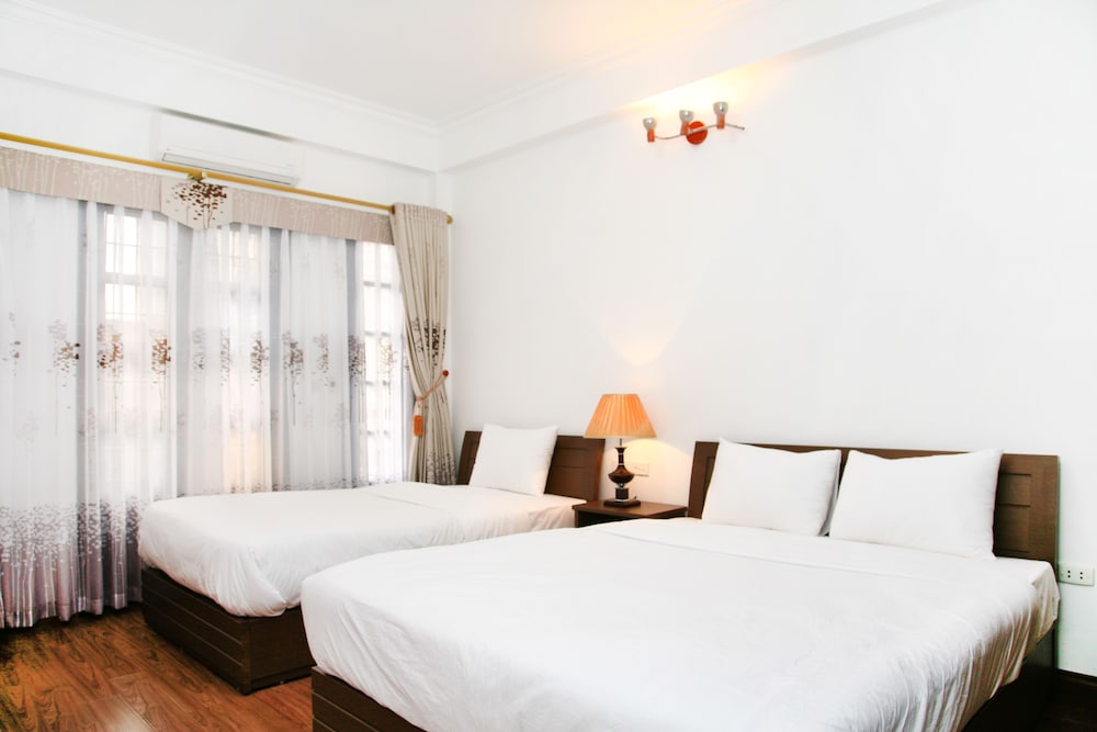 BLUEBELL HOTEL