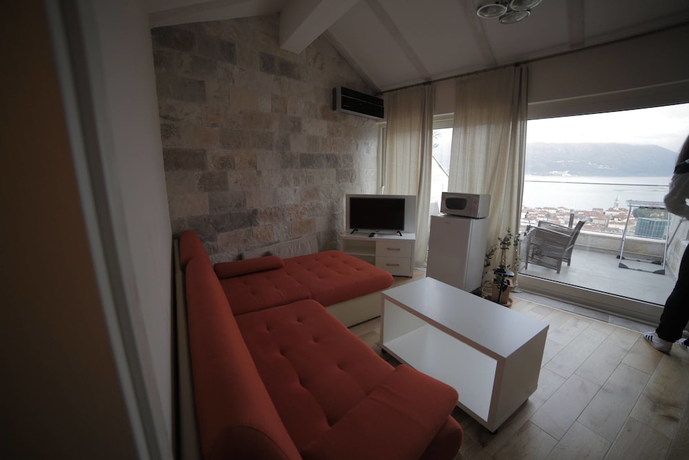 The Old Town Viewpoint Apartments