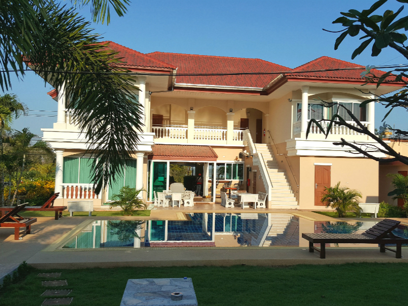 East Shore Resort