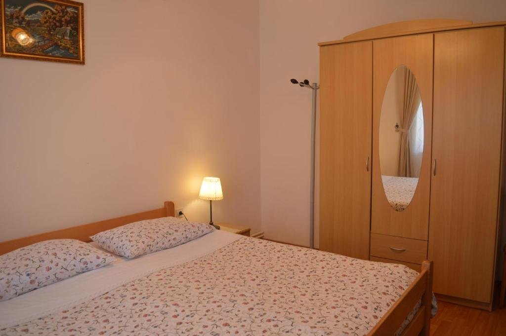 Rooms Apartments Kvasic