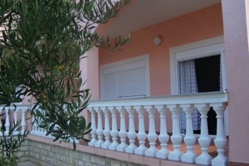 Rooms & Apartments Linda & Mario